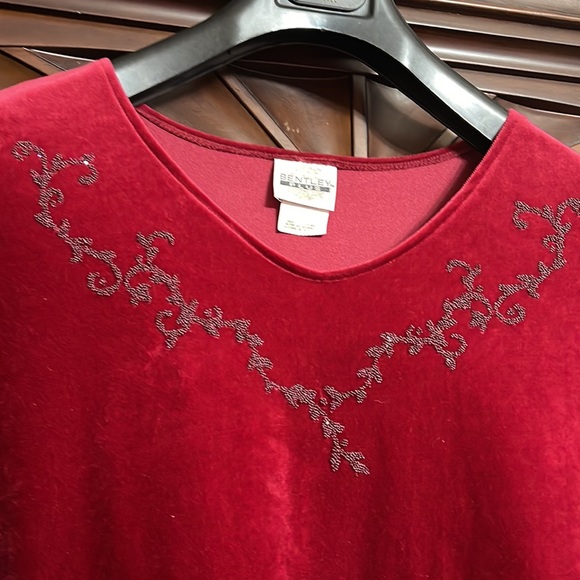 Top - Picture 4 of 7